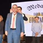Procurador-Geral Estado é homenageado com Medalha “Farol da Educação”